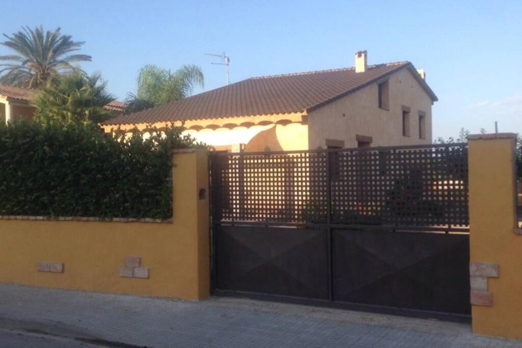 Villa Lo Guaret. La Cava Exterior foto
